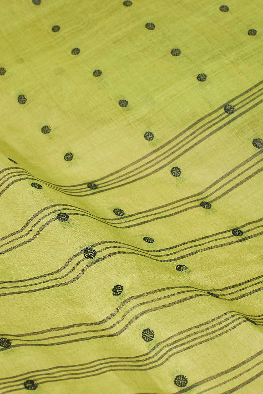 Green Woven Pure Cotton Bengal Saree image number null