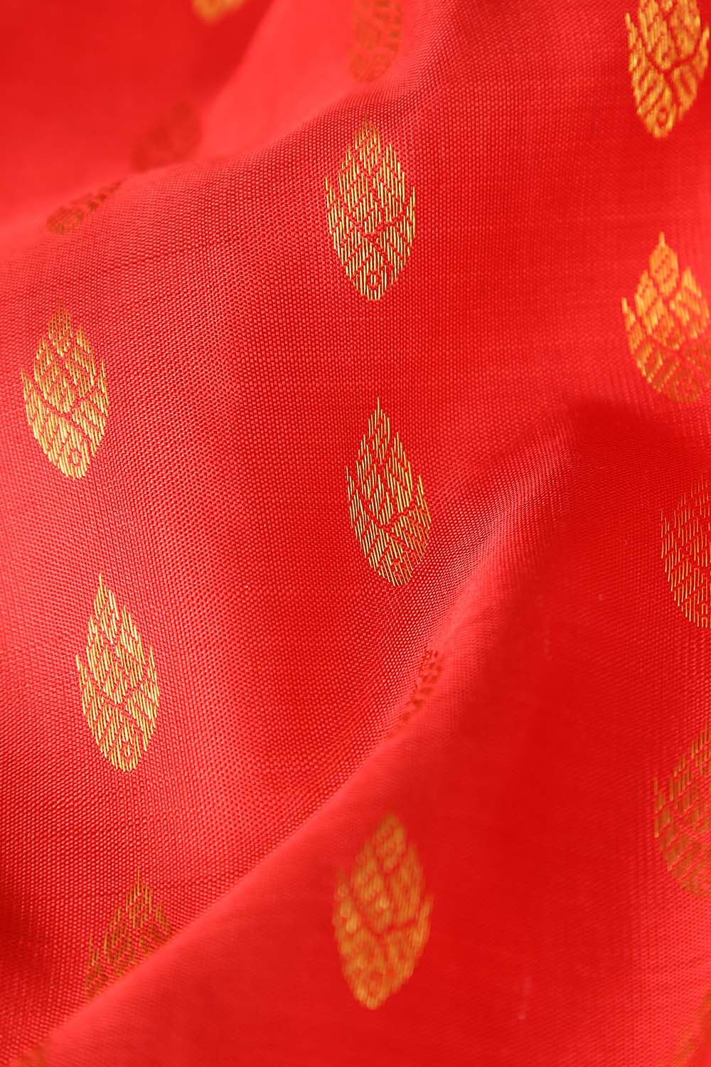 Red Pure Silk Kanjivaram Saree image number null
