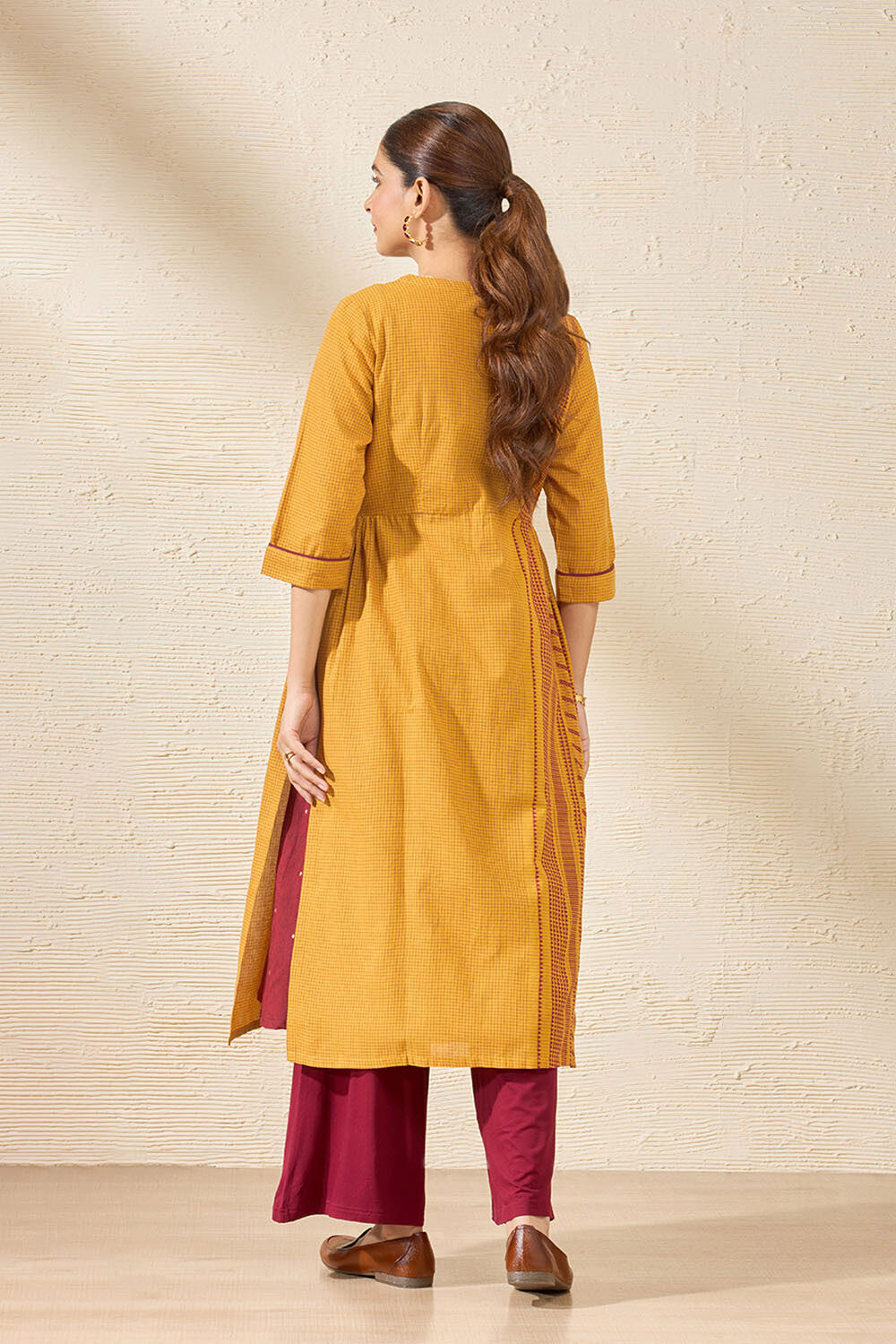 Yellow Pure Cotton Woven Kurta Set image number null