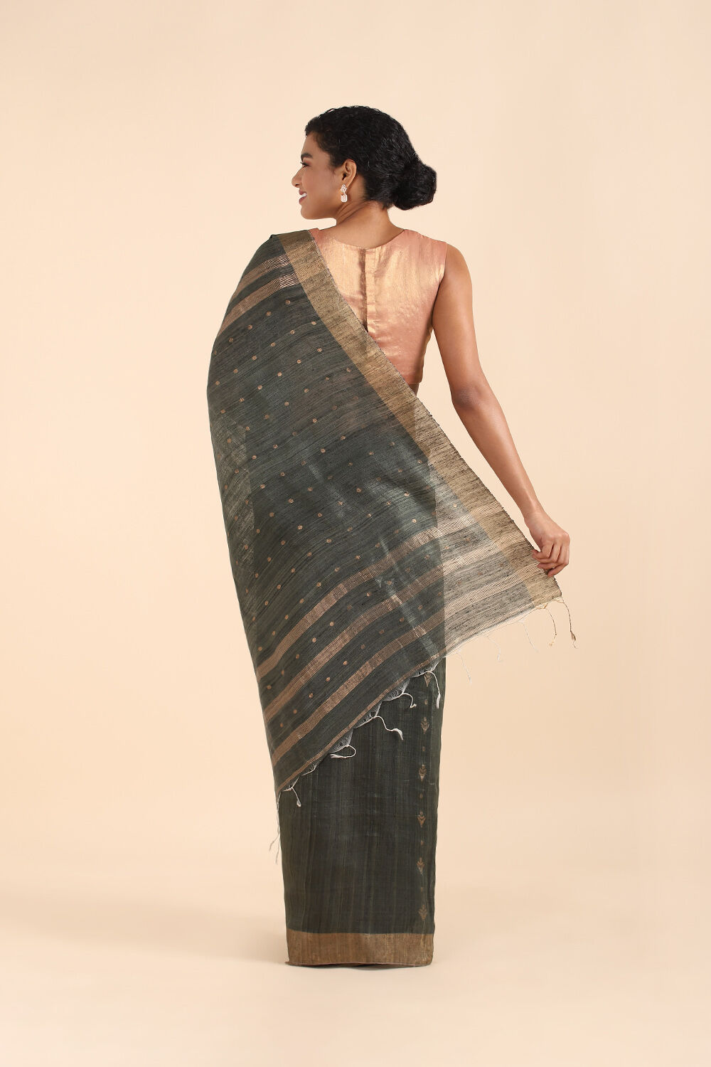 Dark Green Pure Silk Vanya Jamdani Saree image number null