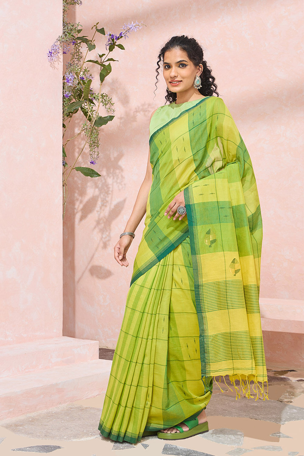 Light Green Bengal Pure Cotton Jamdani Saree image number null