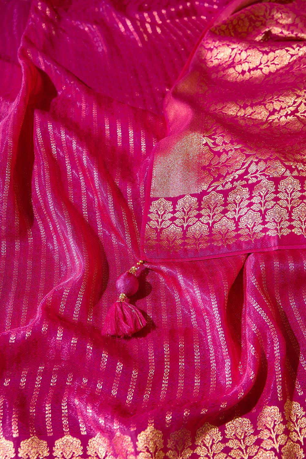 Pink Woven Viscose Saree image number null