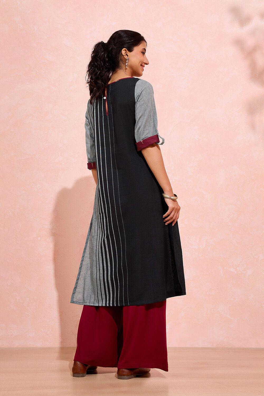 Black Woven Pure Cotton Kurta image number null