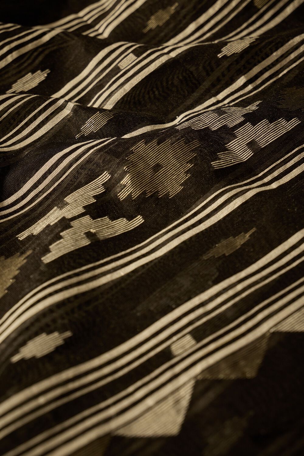 Black Bengal Pure Silk Cotton Jamdani Saree image number null
