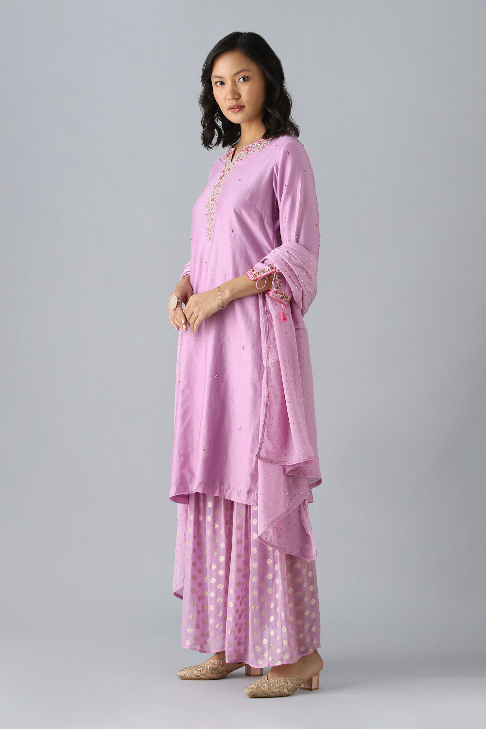 Light Violet Embroidered Silk Cotton Kurta Set image number null