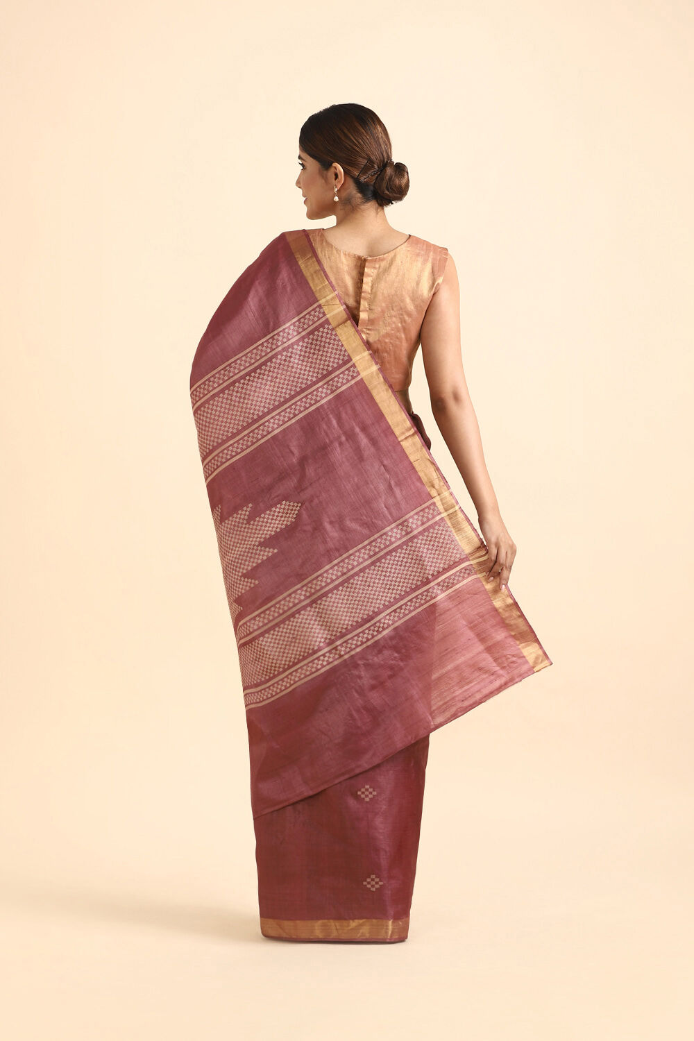 Brown Pure Pure Tussar Woven Saree image number null