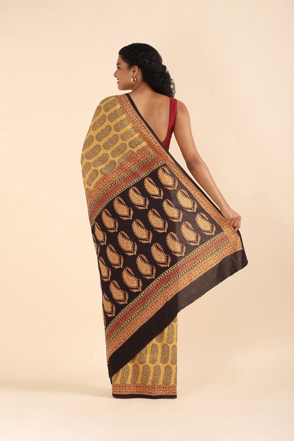 Beige Pure Cotton Bagh Printed Saree image number null