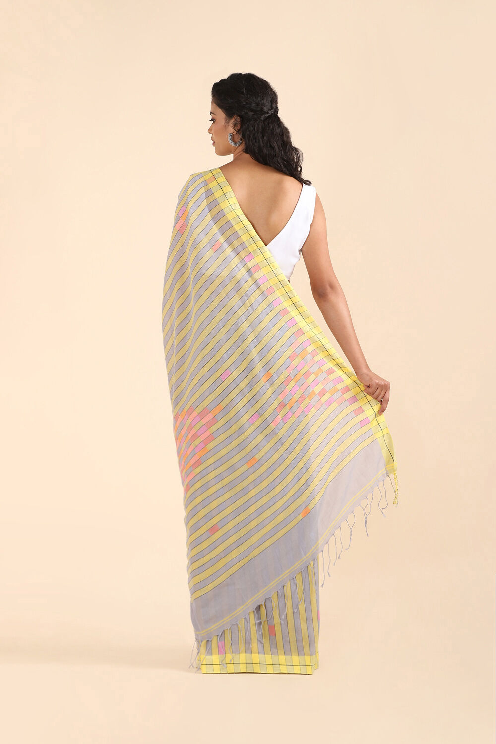 Grey Pure Cotton Jamdani Saree image number null