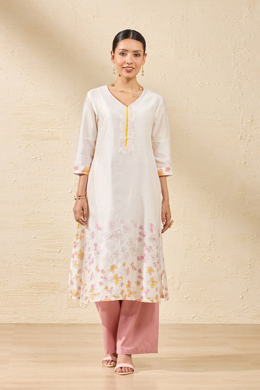 Off White Pure Silk Cotton Printed Sanganeri Kurta image number null