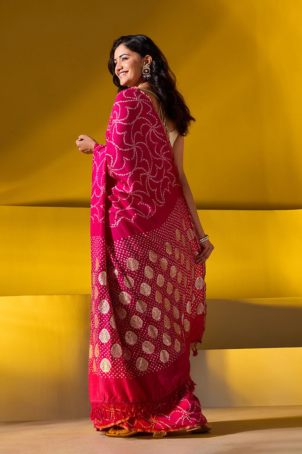 Pink Gujarat Silk Muga Tie & Dye Bandhni Saree image number null