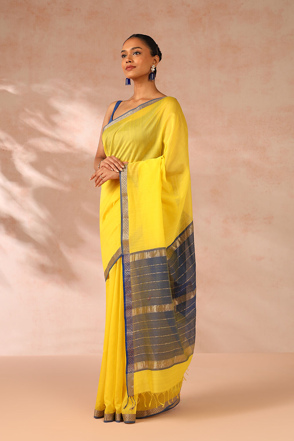 Yellow Woven Pure Silk Cotton Maheshwari Saree image number null