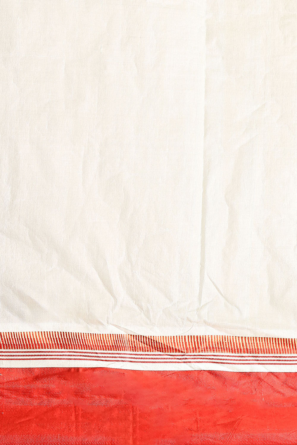Off White Pure Silk Bengal Saree image number null