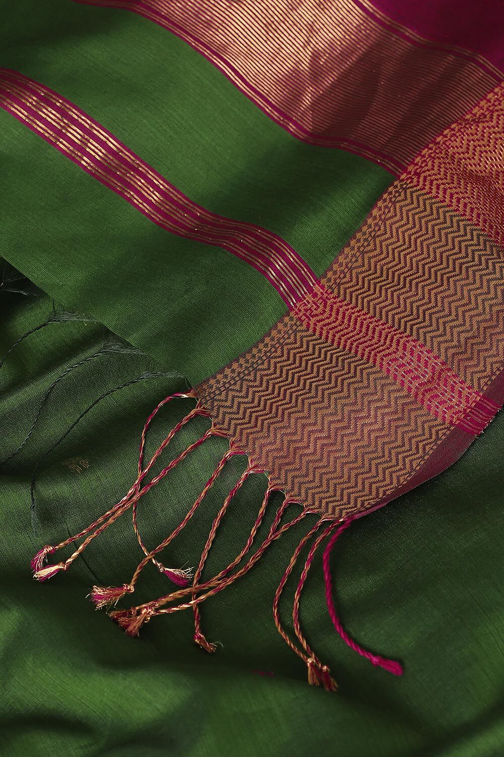 Dark Green Pure Silk Cotton Maheswari Saree image number null