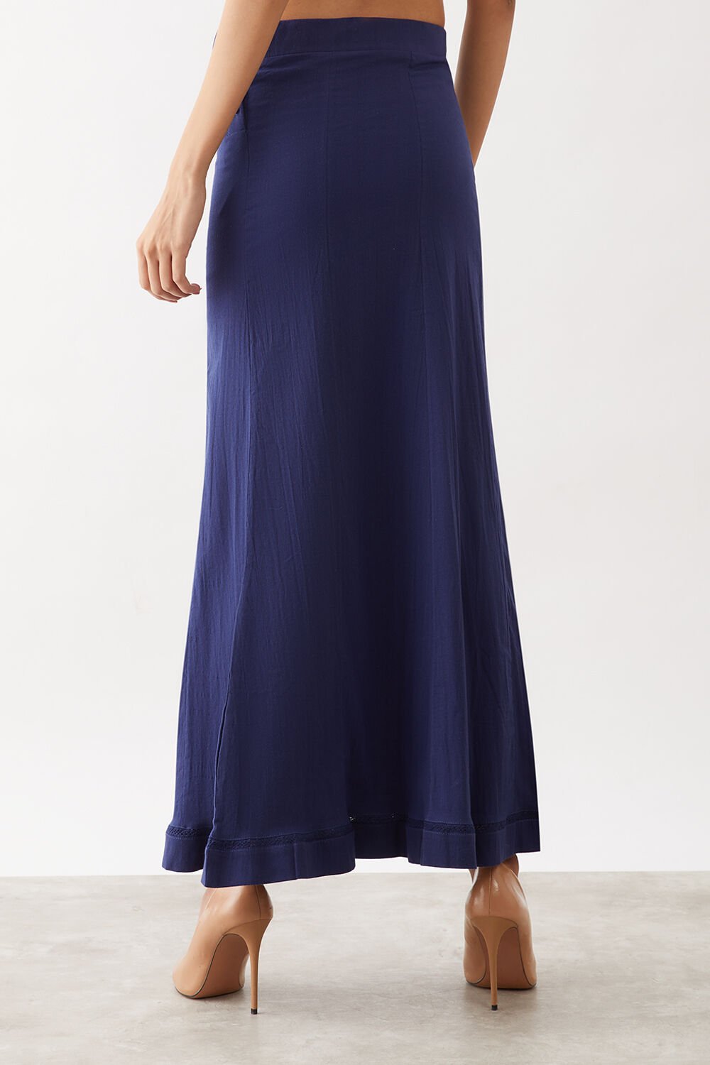 Blue Woven Cotton Lycra Skirt image number null