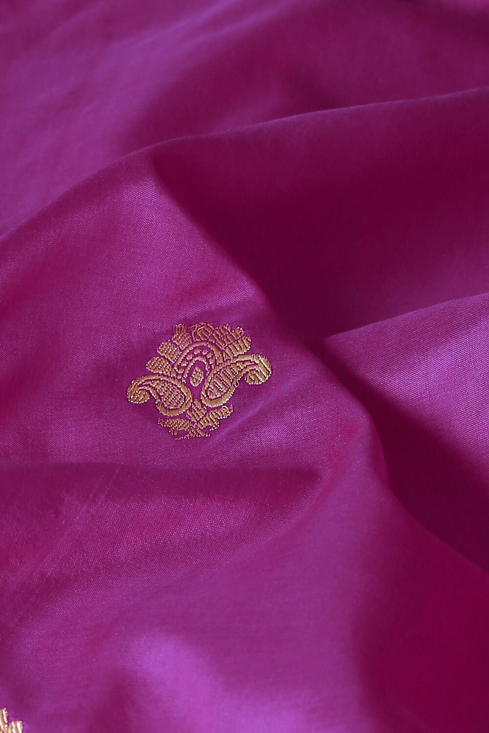 Violet Pure Silk Banarasi Saree image number null