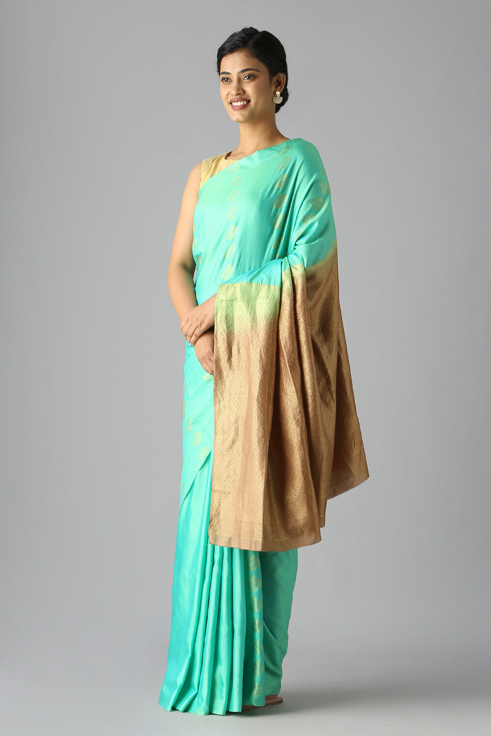 Green Pure Silk Tencel South Saree image number null