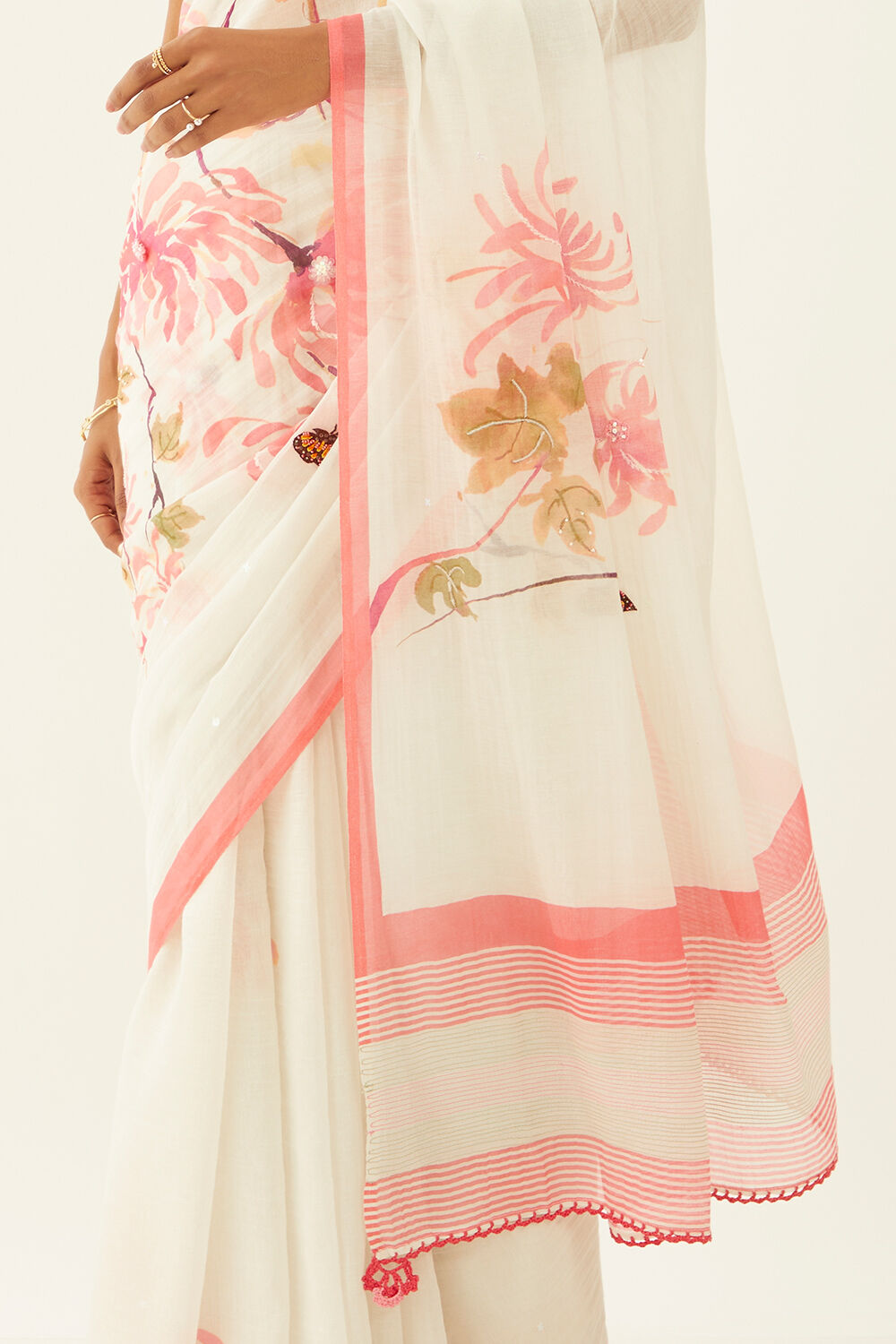 Off White Pure Silk Cotton Digital Printed Saree image number null