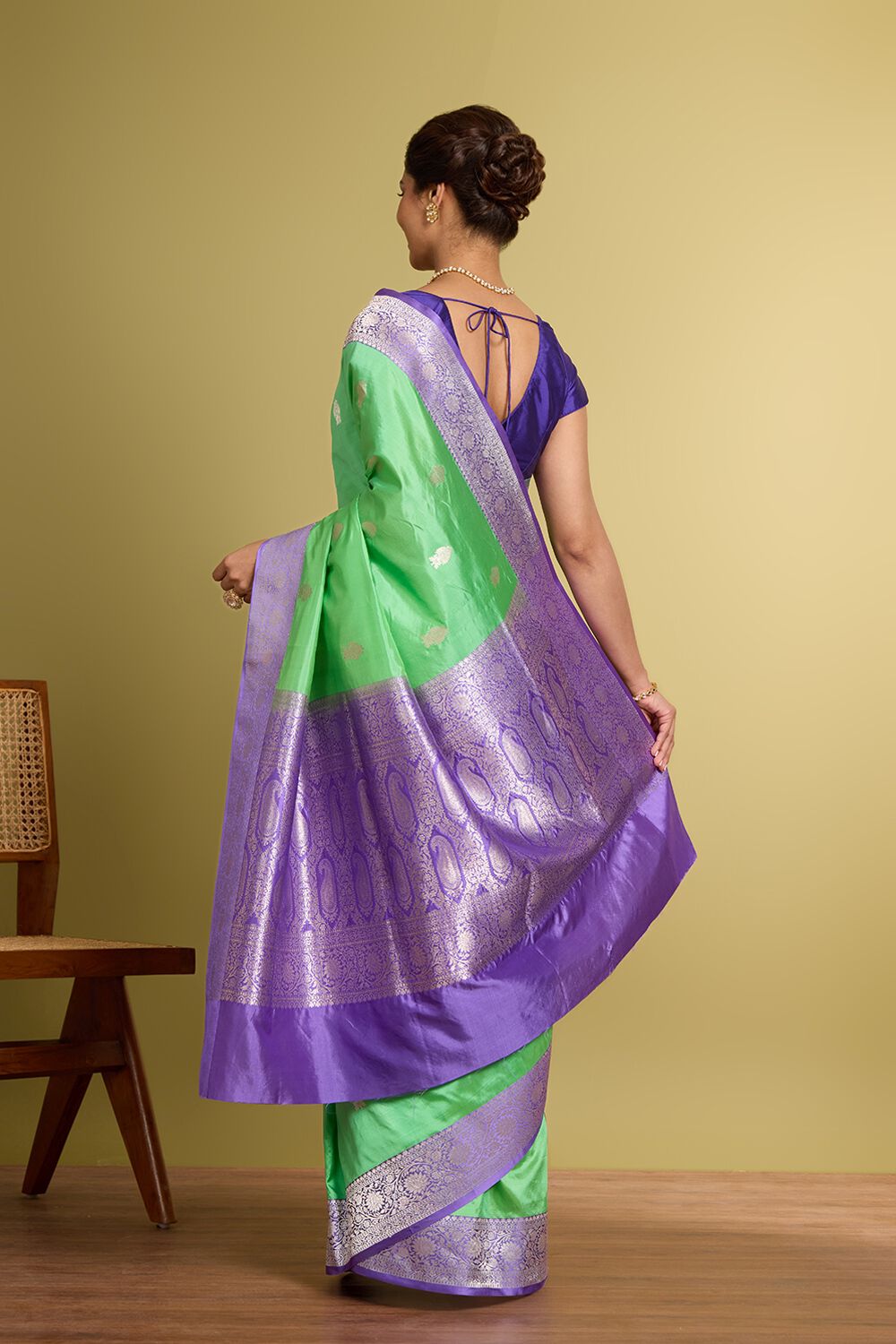Light Green Pure Silk Kadwa Banarasi Saree image number null