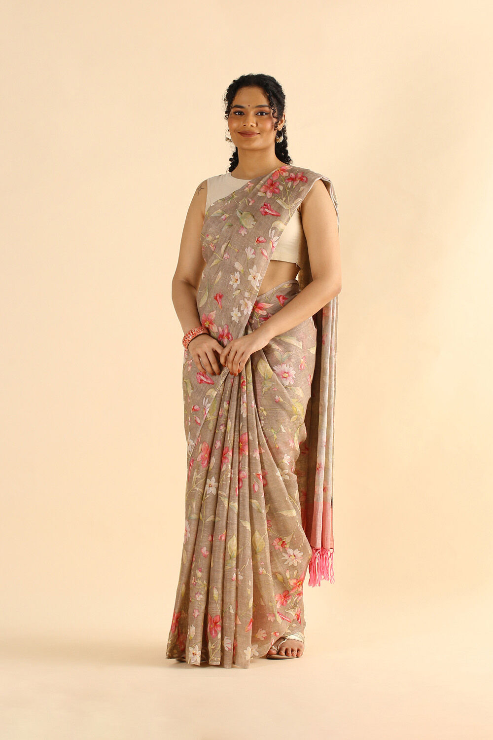 Grey Pure Linen Digital Printed Saree image number null