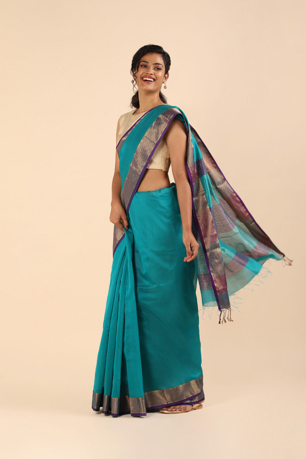 Dark Green Pure Silk Cotton Maheswari Saree image number null