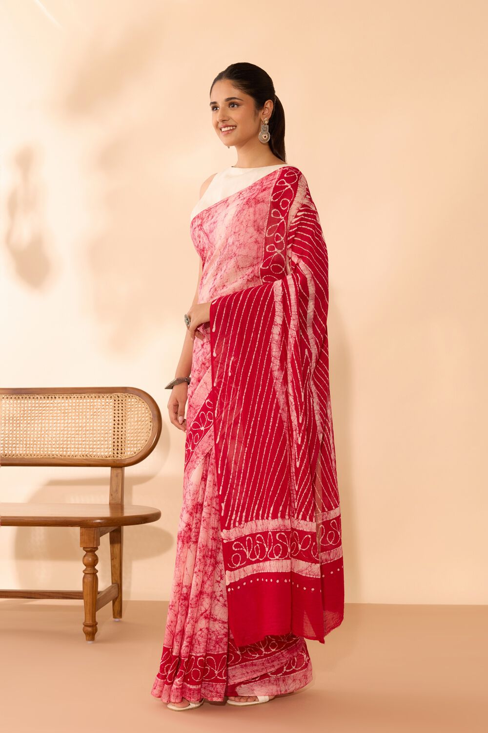 Red Ujjain Pure Cotton Batik Saree image number null