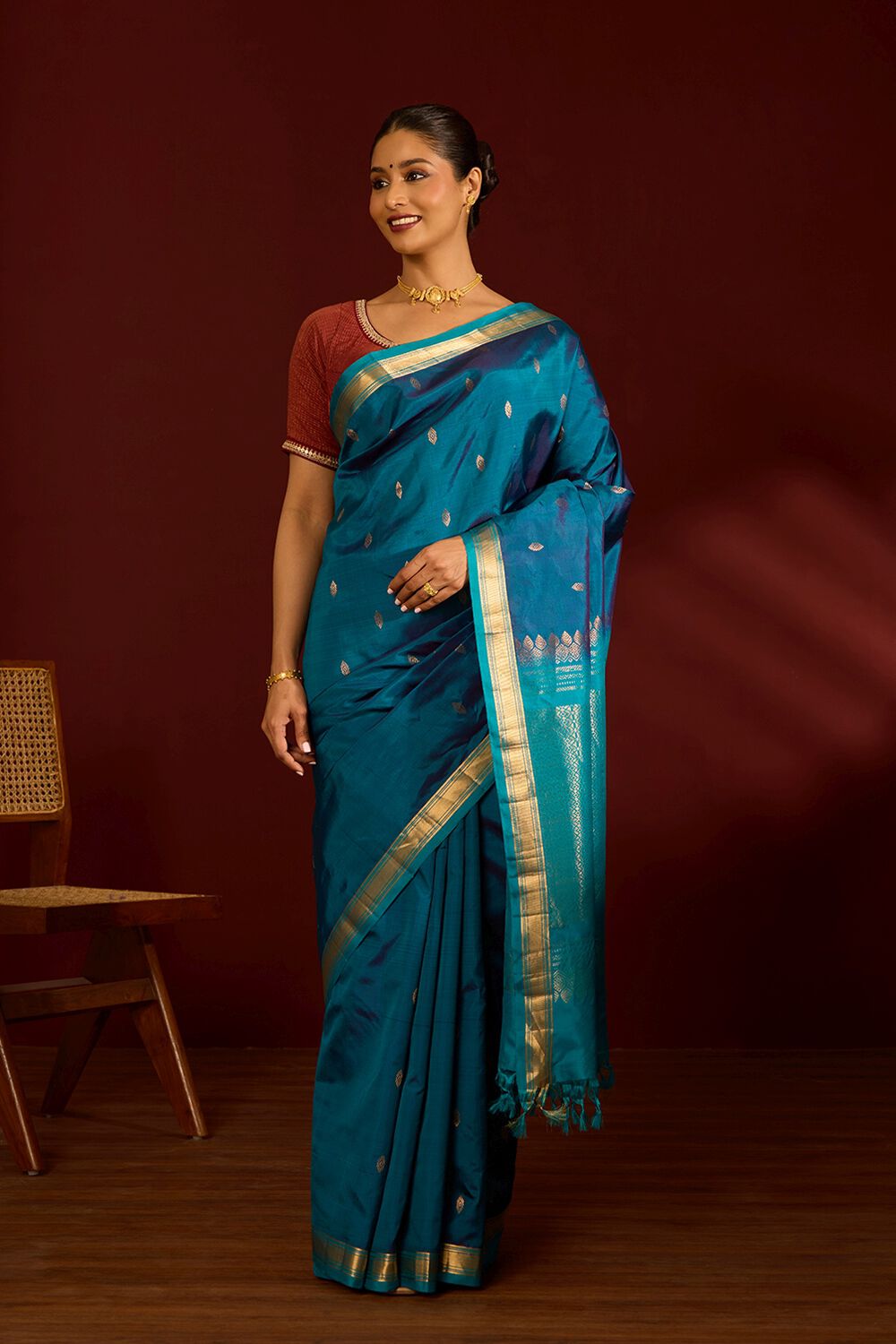 Blue Pure Silk Woven Kanjivaram Saree image number null
