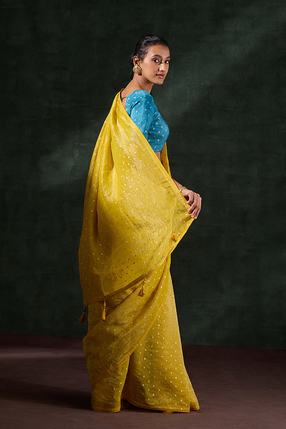 Yellow Woven Viscose Tissue Saree image number null