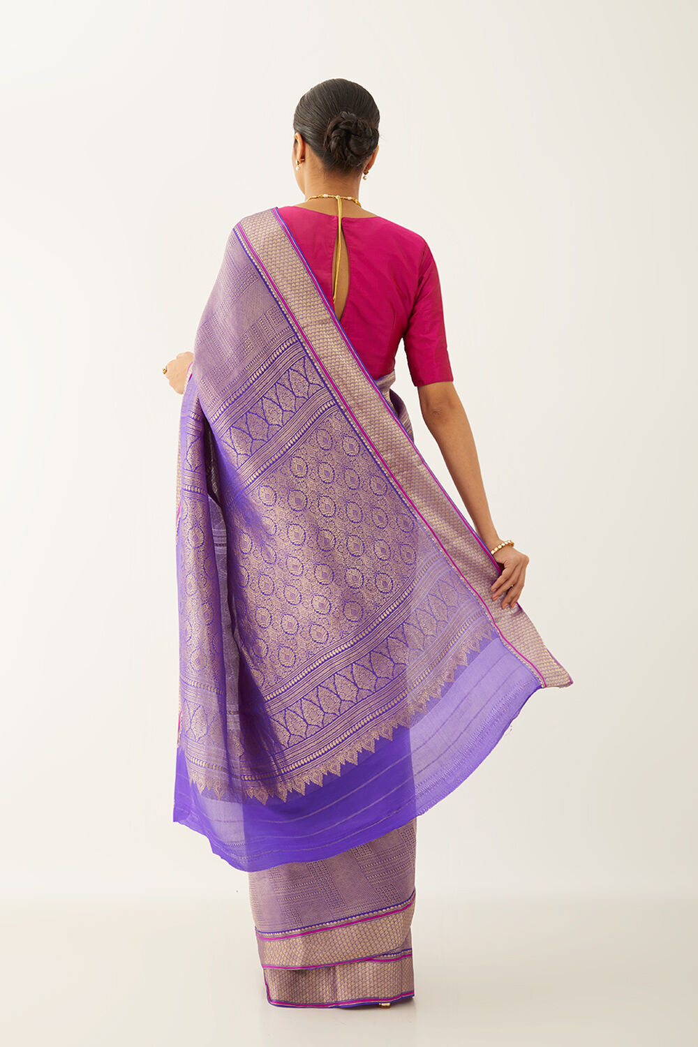 Violet Pure Silk Crepe Woven Saree image number null