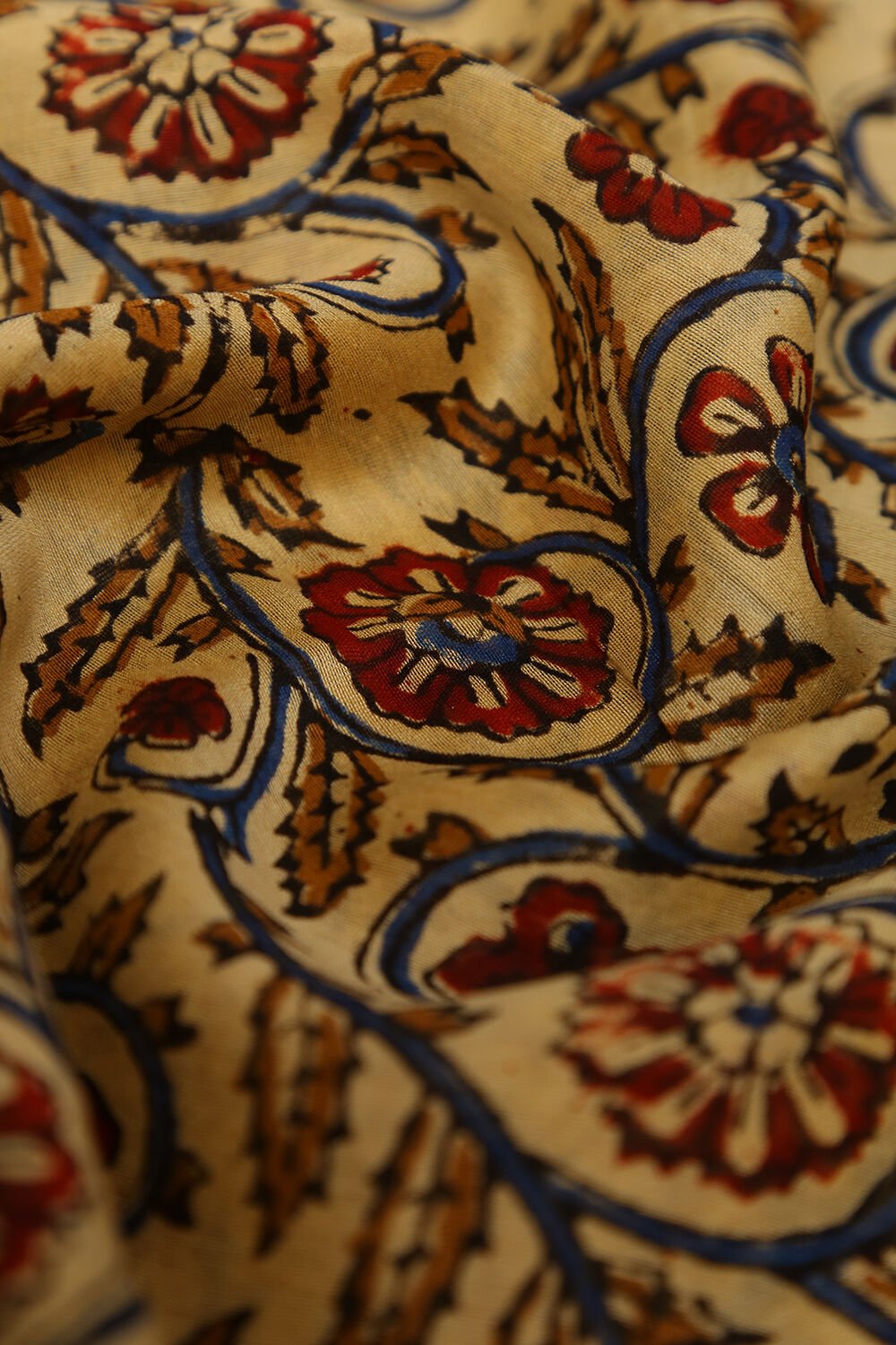 Off-white Kalamkari Pure Silk Cotton Suit Set image number null
