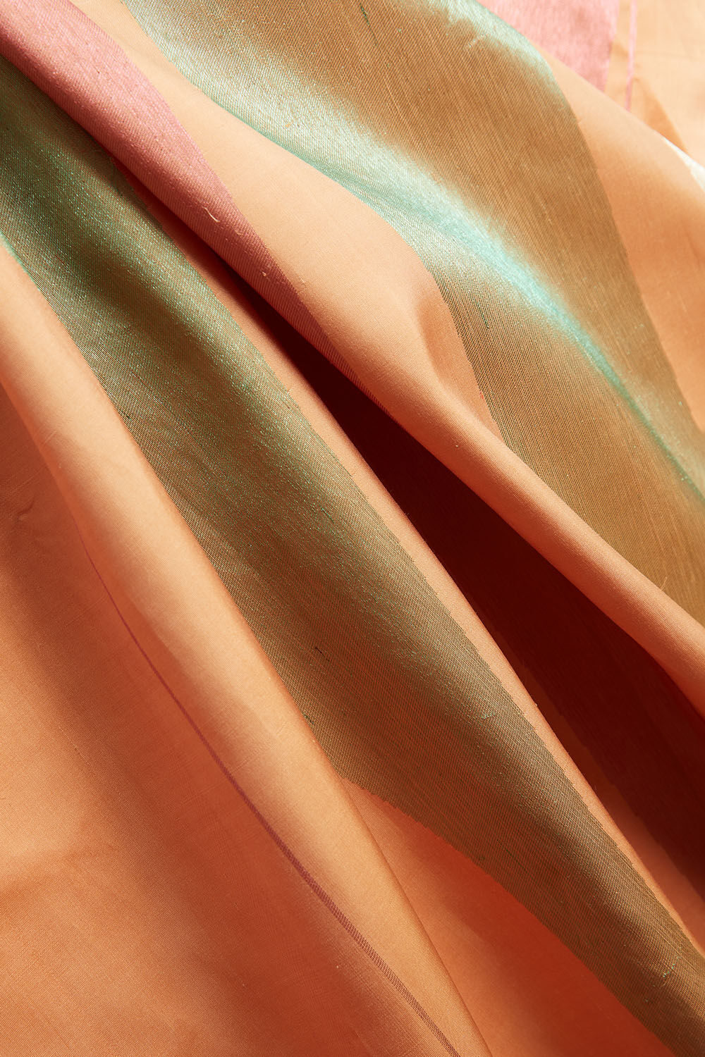 Beige Woven Pure Silk Kanjivaram Saree image number null