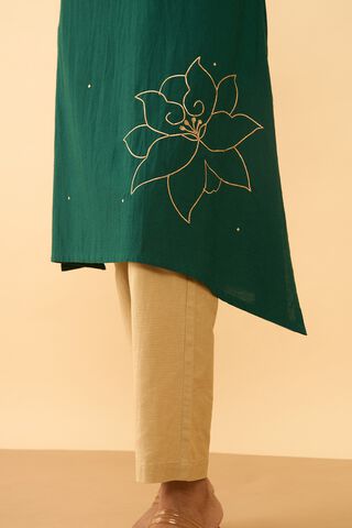 Dark Green Viscose Cotton Embroidered Kurta thumbnail image number null