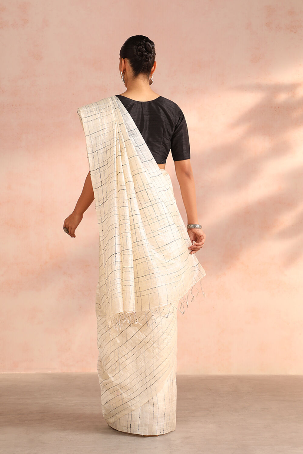 Off White Chattisgarh Woven Pure Tussar Silk Saree image number null