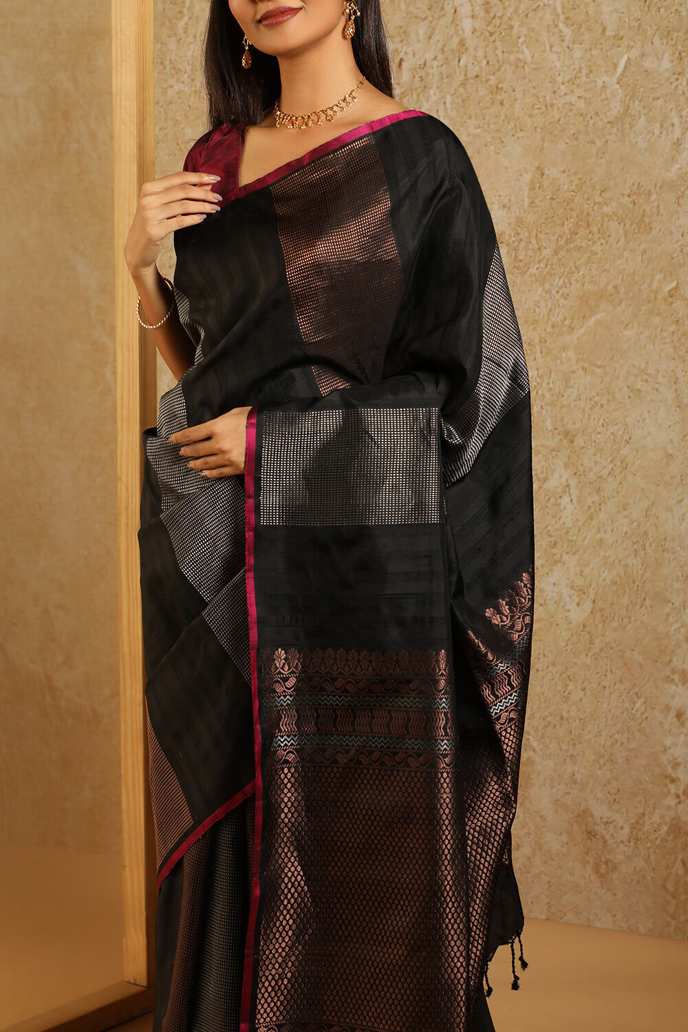 Black South Pure Silk Woven Saree image number null