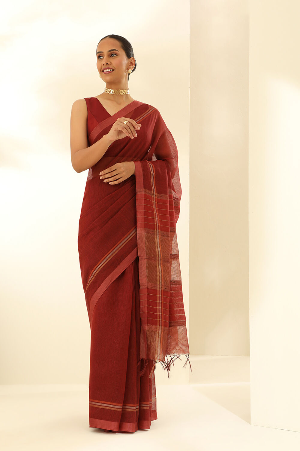 Dark Red Pure Tussar Silk Woven Bhagalpuri Saree image number null