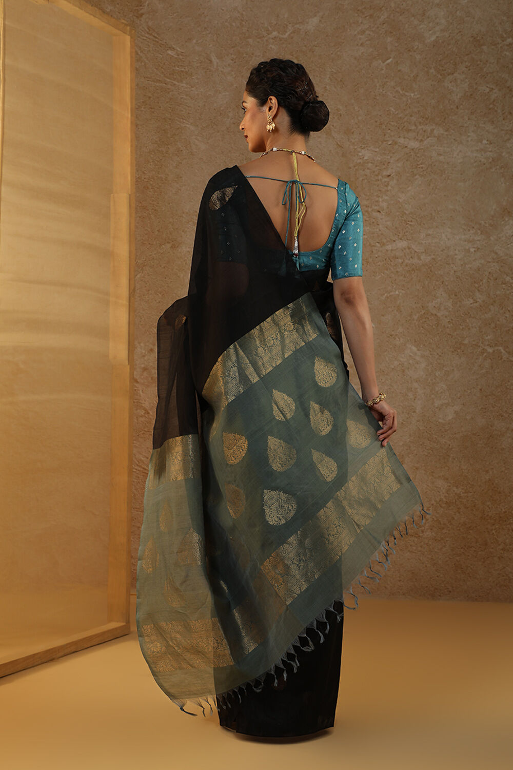 Black Woven South Pure Silk Cotton Saree image number null