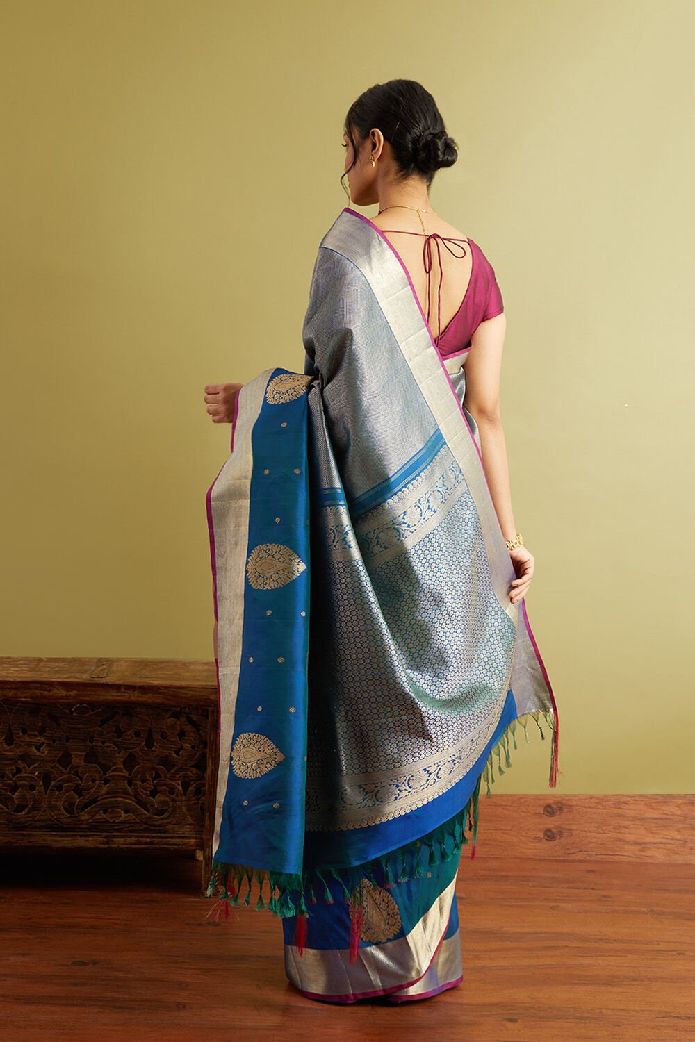 Blue Woven Pure Silk Kanjivaram Saree image number null
