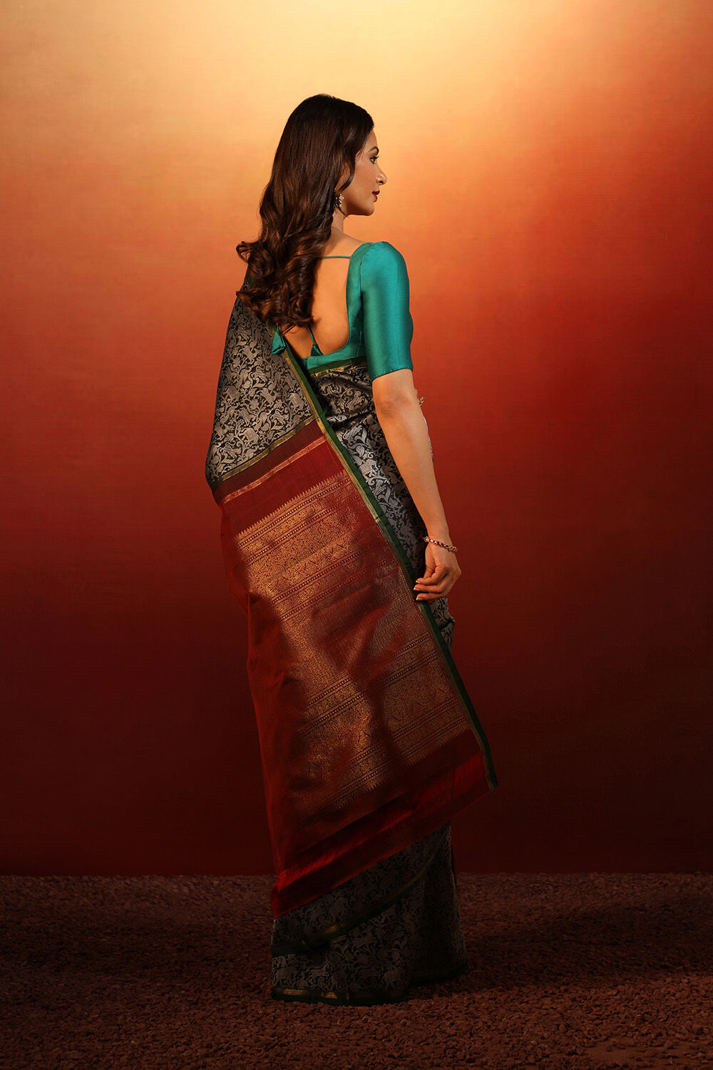 Black Woven Pure Silk Kanjivaram Saree image number null