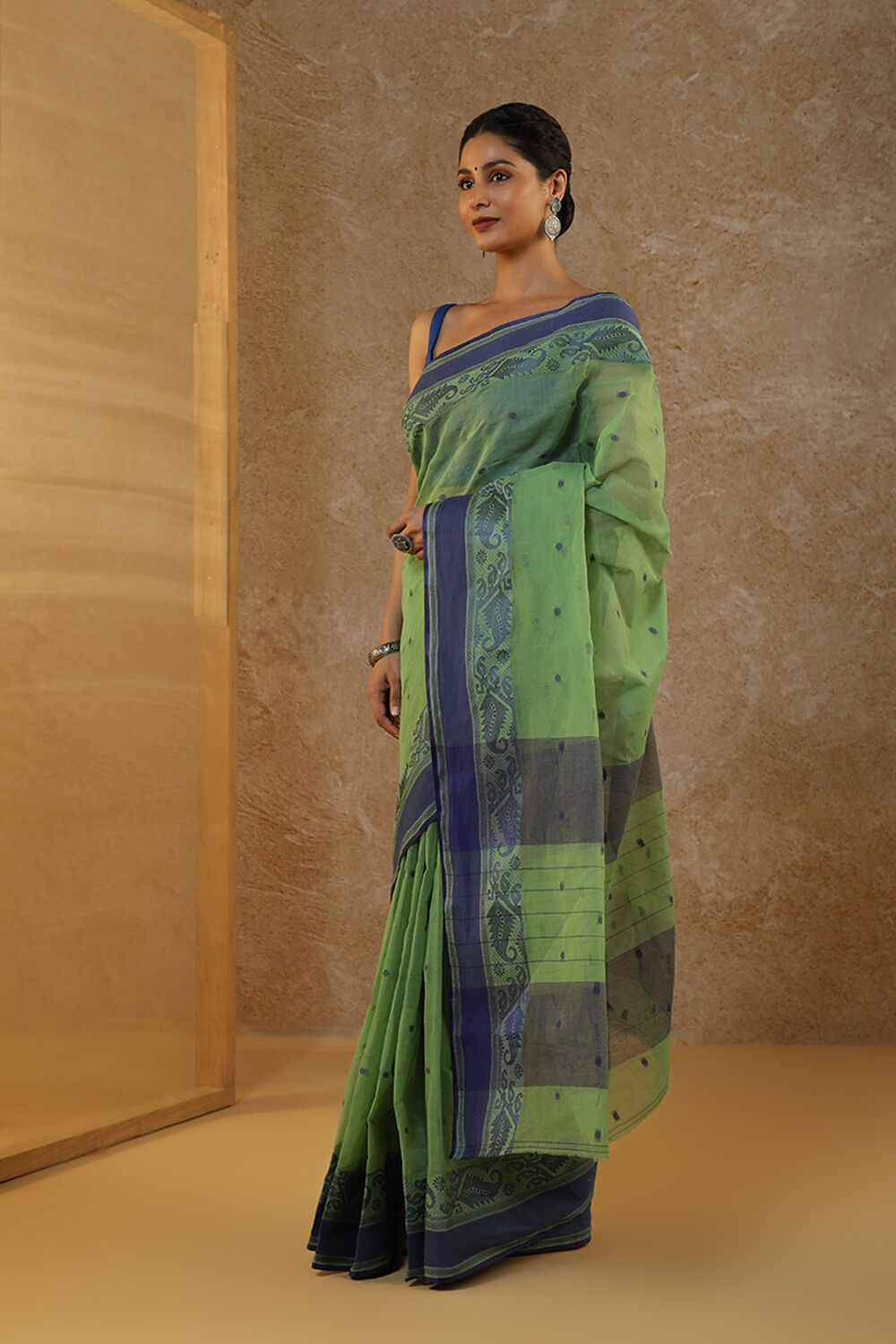 Light Green Woven Pure Cotton Bengal Saree image number null