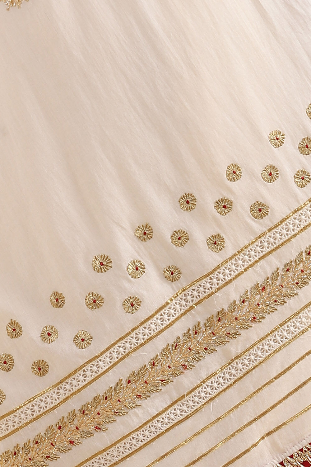 Off White Pure Cotton Embroidered Saree image number null