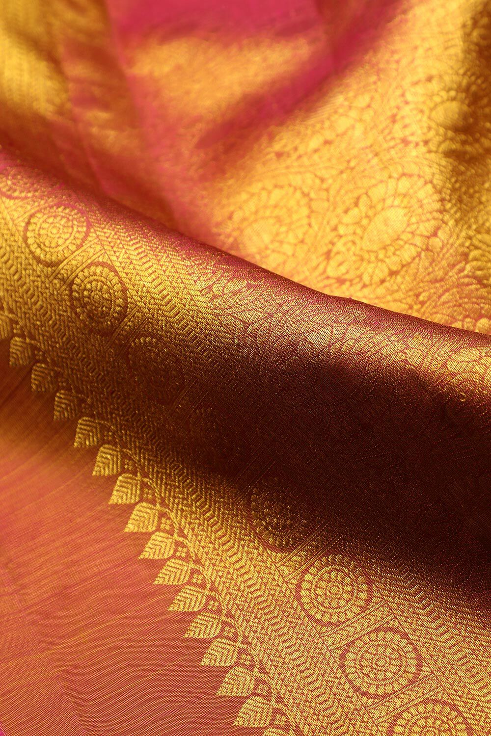 Yellow Woven Pure Silk Kanjivaram Saree image number null