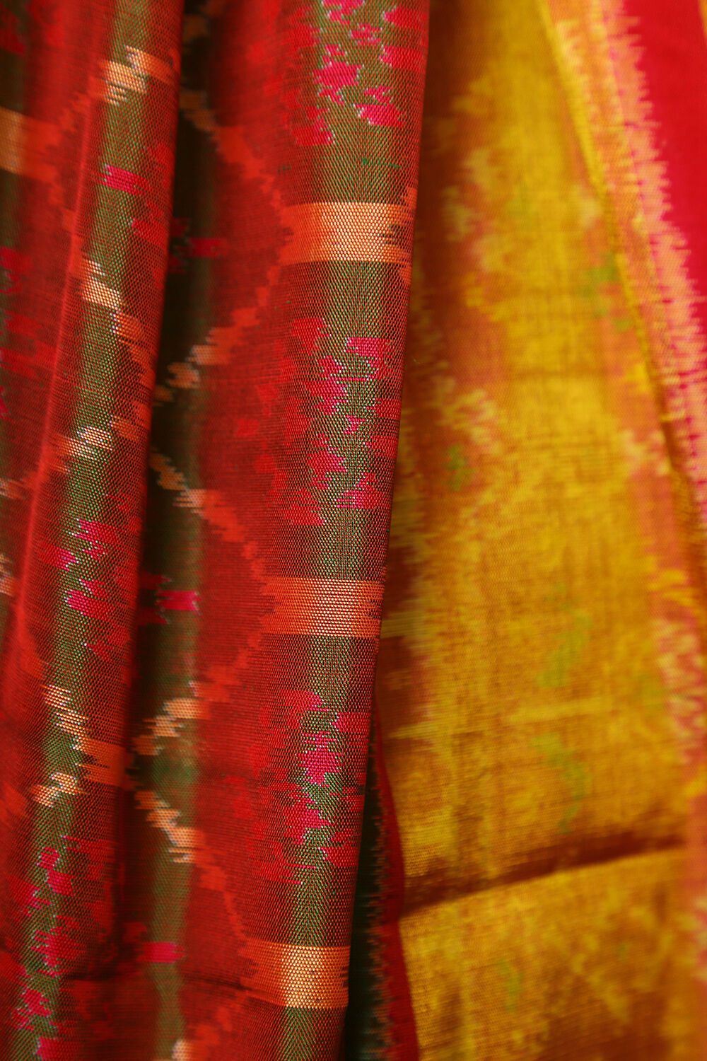Light Yellow Pure Silk Banaras Dupatta image number null