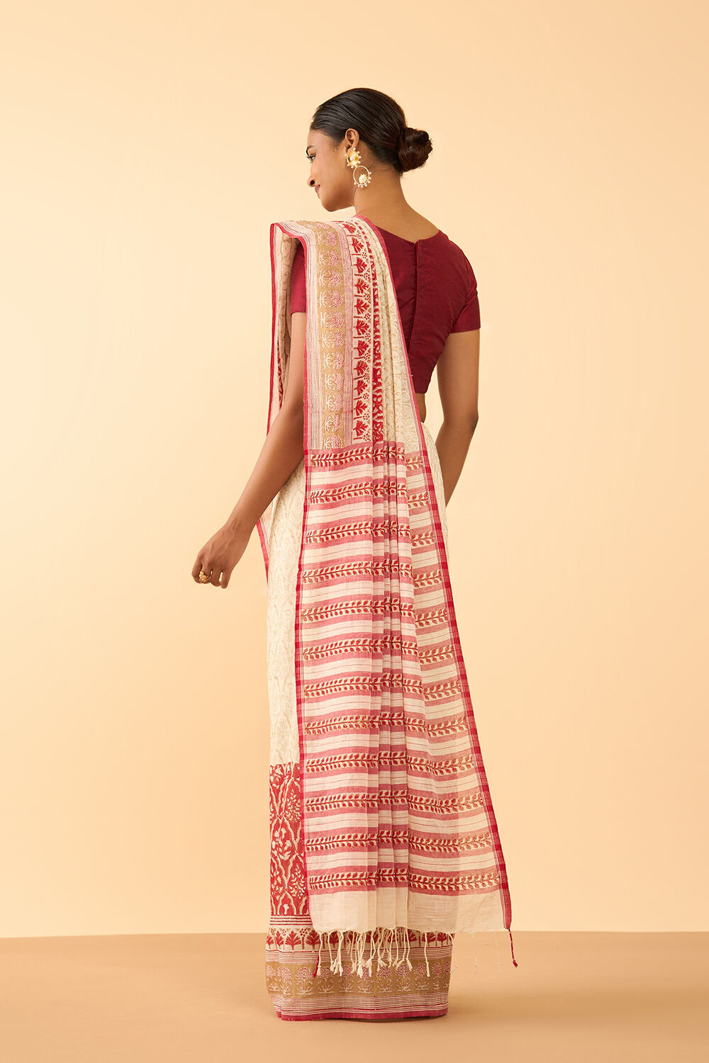 Off White Pure Cotton Block Printed Bengal Saree image number null