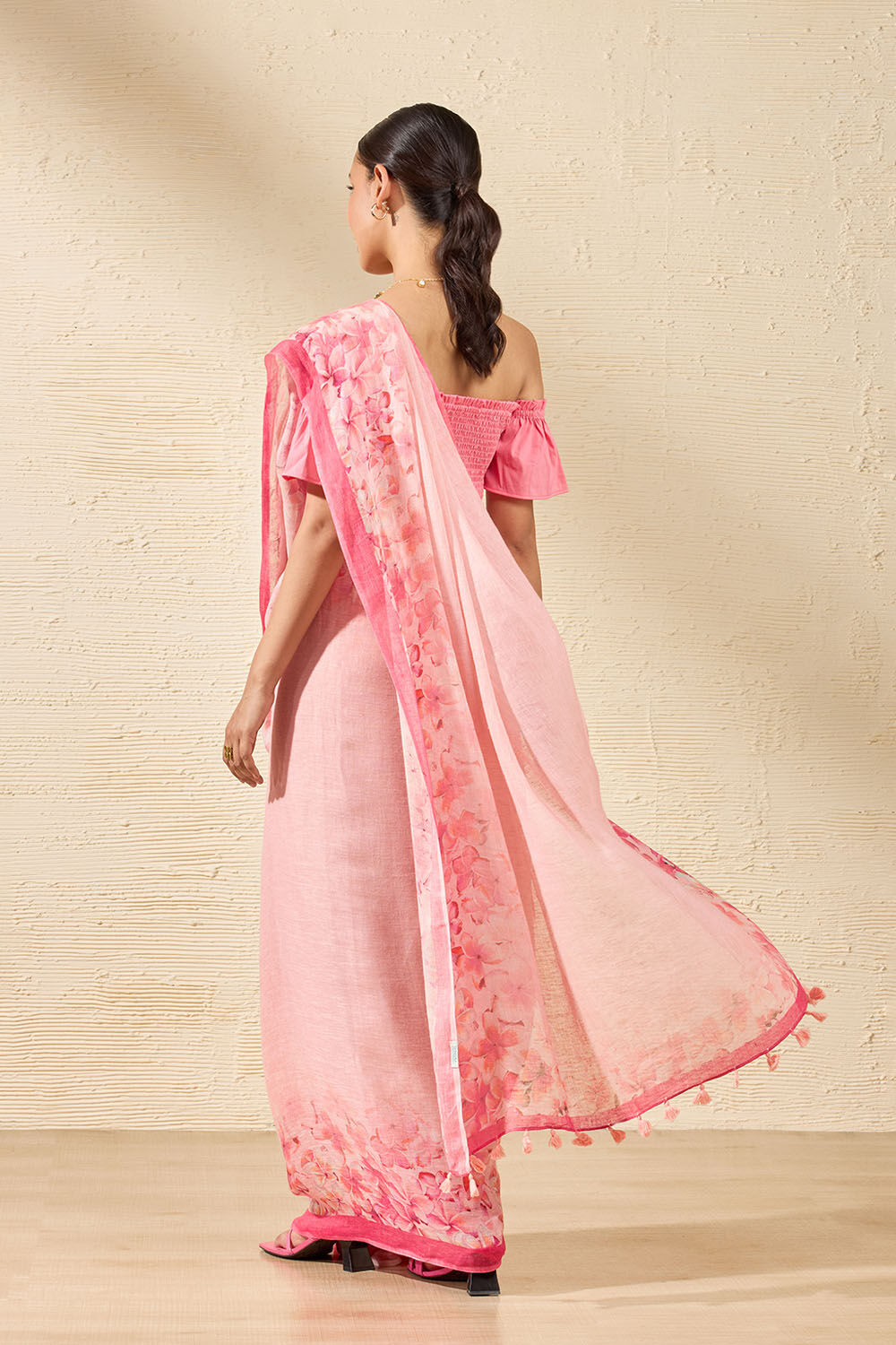 Pink Printed Pure Linen Saree image number null