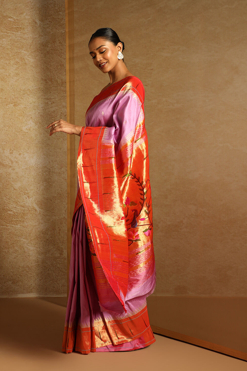 Light Voilet Pure Silk Paithani Saree image number null