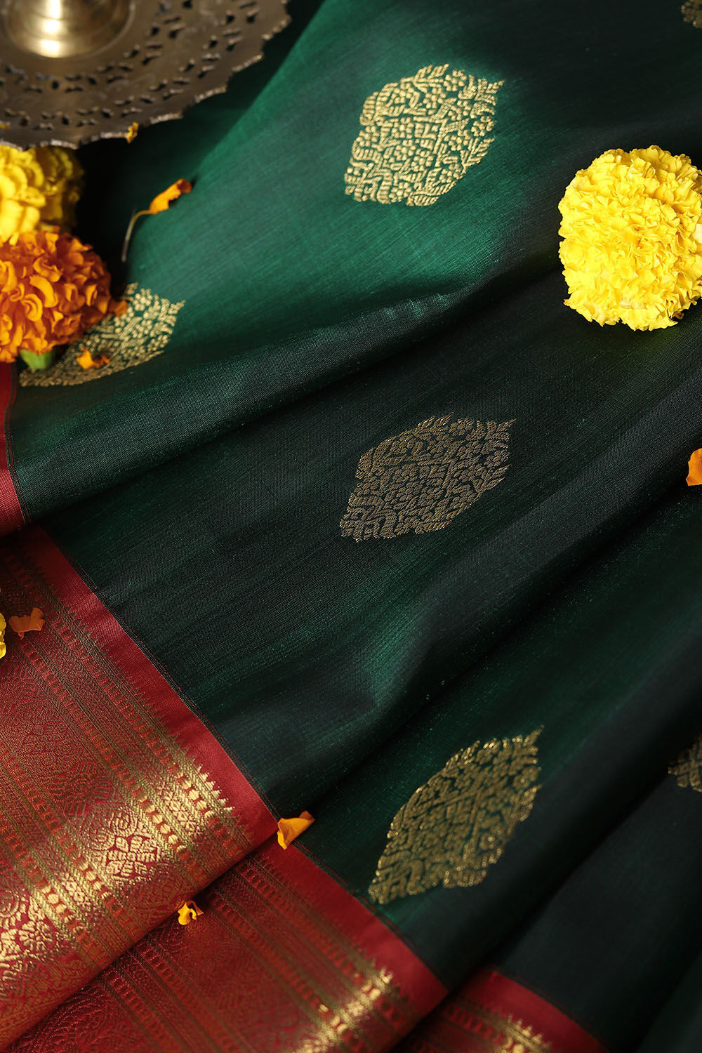 Dark Green Pure Silk Kanjivaram Saree image number null