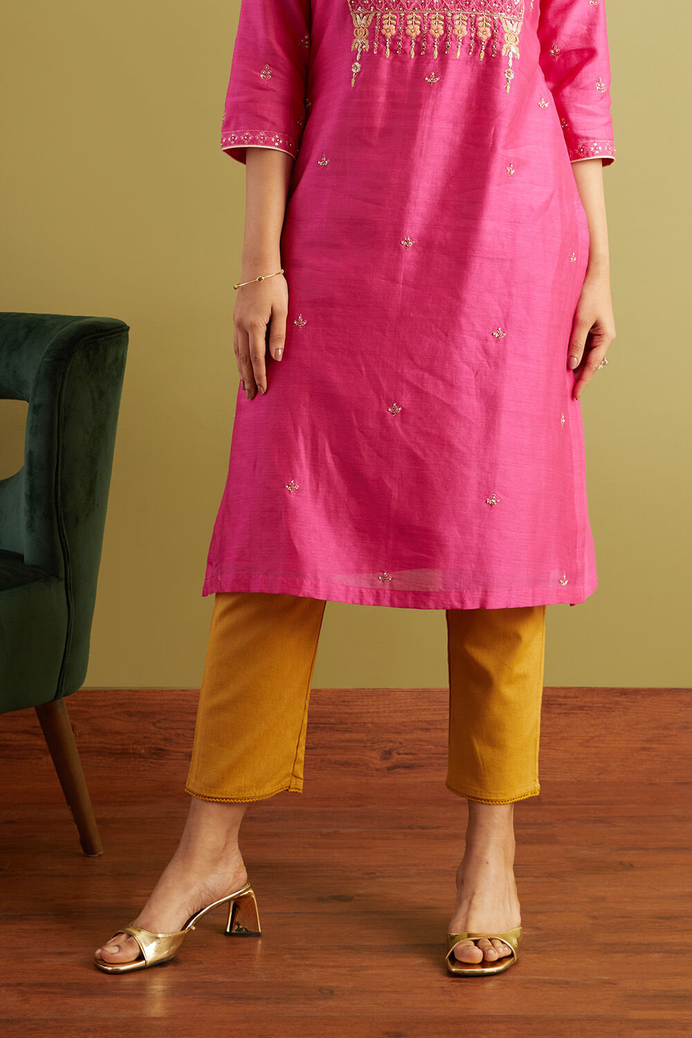 Yellow Pure Cotton Woven Trouser image number null