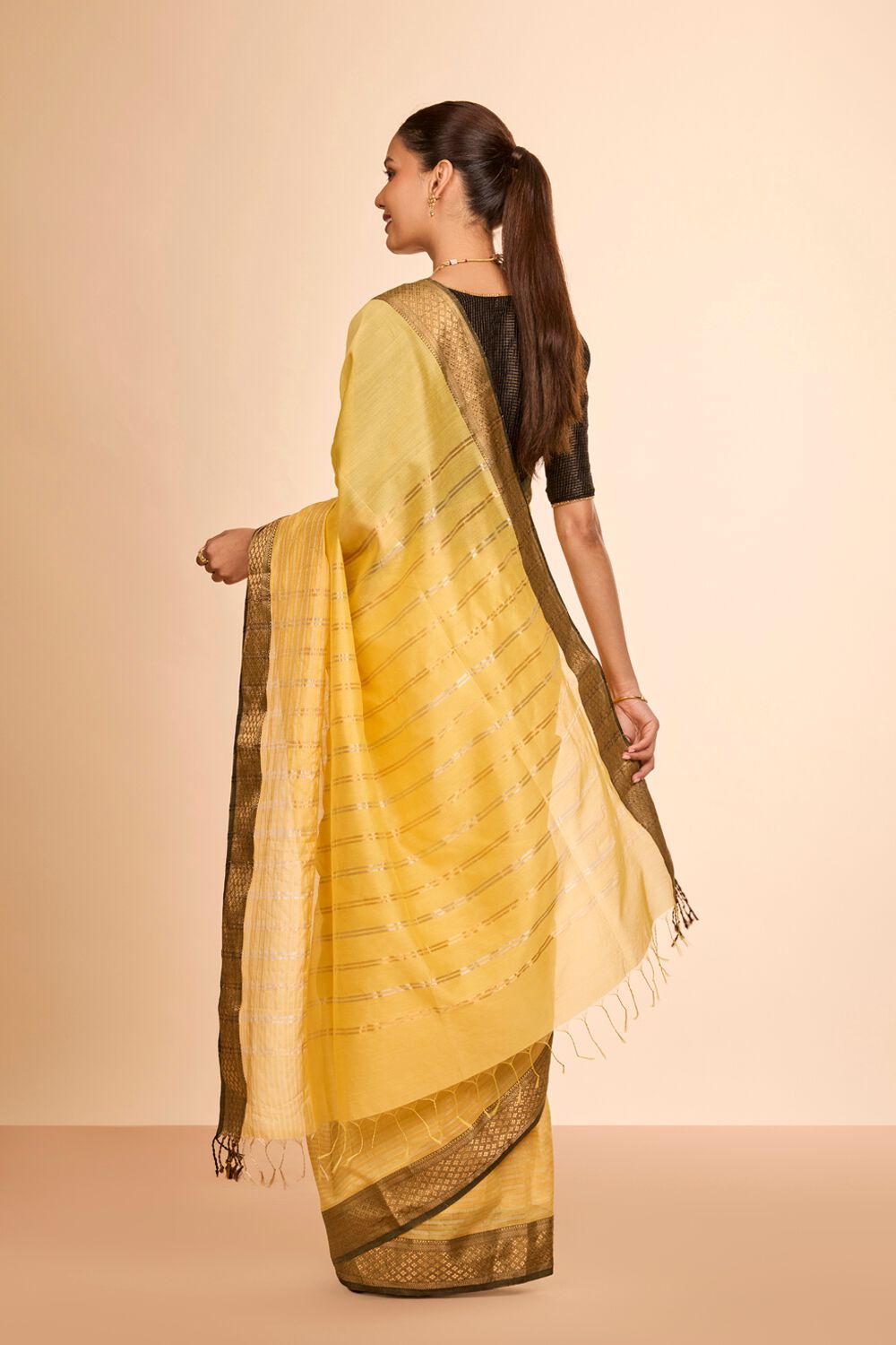 Light Yellow Woven Pure Silk Cotton Maheshwari Saree image number null