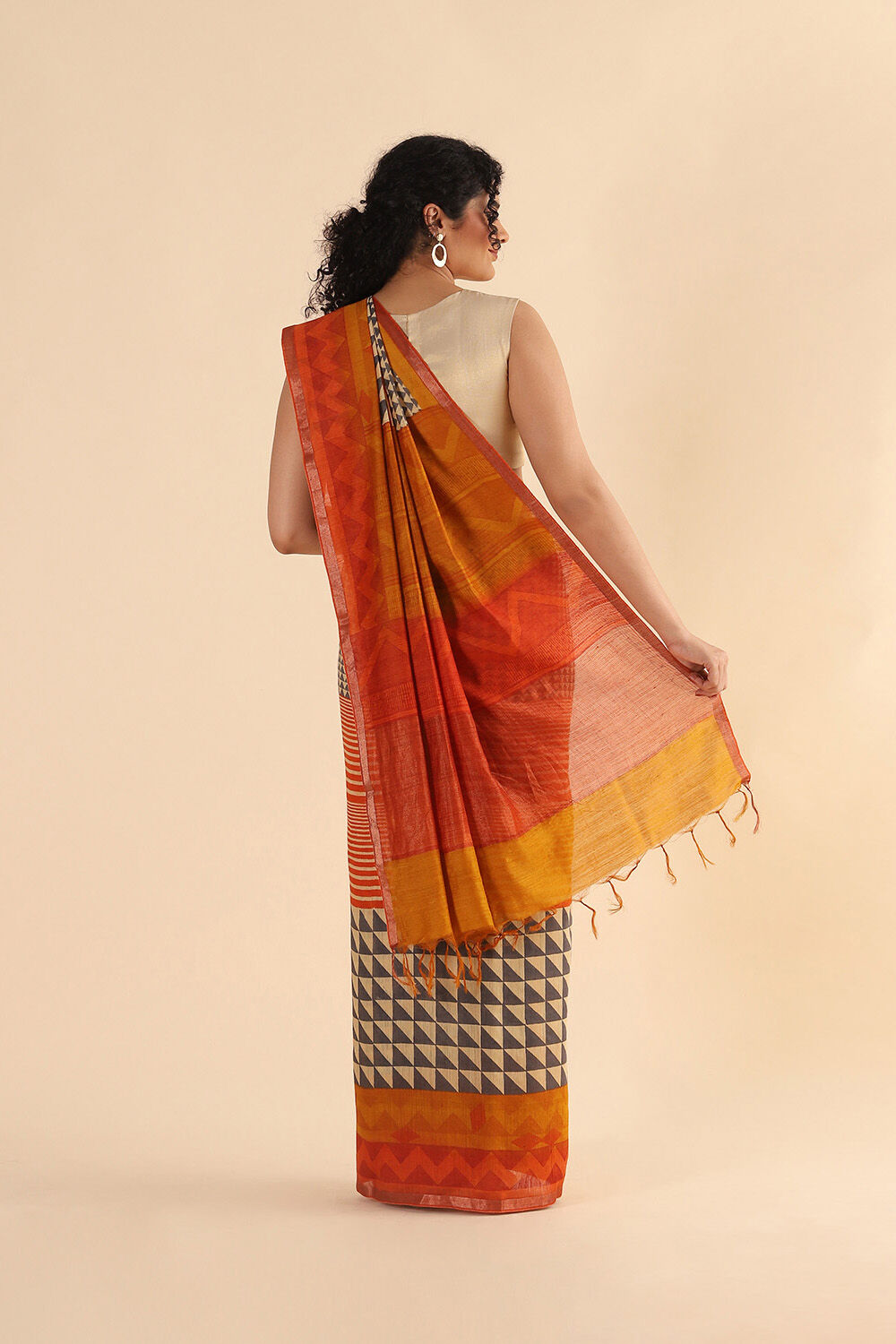 Grey Pure Tussar Vanya Printed Saree image number null