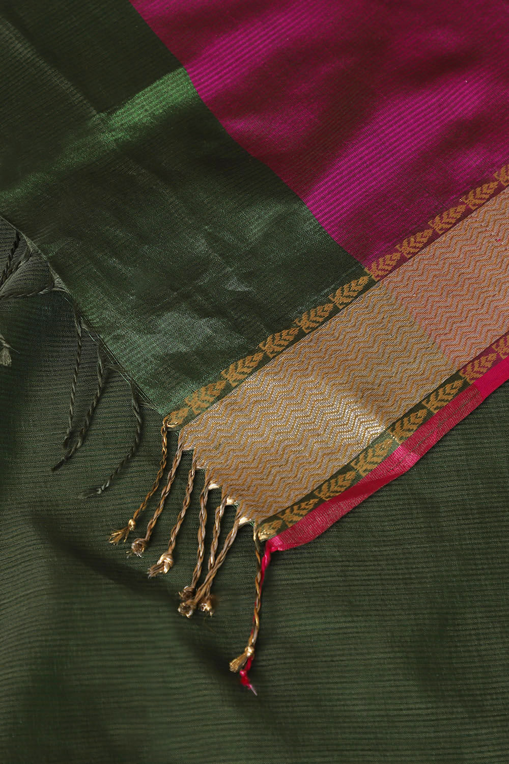 Dark Green Pure Tissue Silk Maheswari Saree image number null