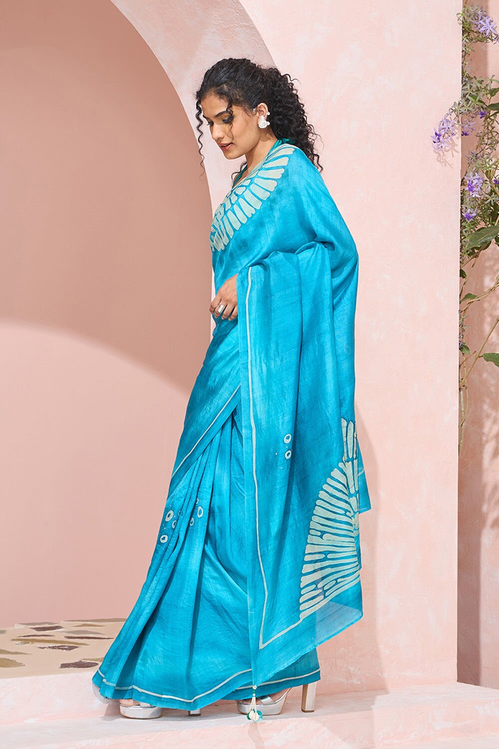 Blue Bengal Pure Silk Hand Painted Saree image number null